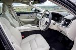 Volvo V90 D4 Momentum 2016 года (UK)